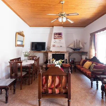 Σπίτι διακοπών Holiday Traditional House - Perfect For Families Βασιλίτσι